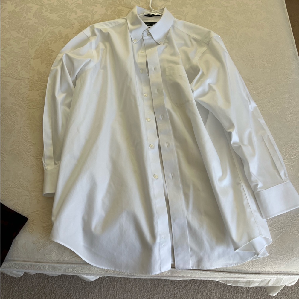 Paul Frederick Classic White Button-Up Shirt